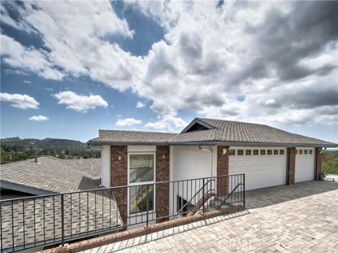 1658 N Hunters , Orange, CA