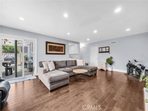 745 E Barkley Avenue, Orange, CA