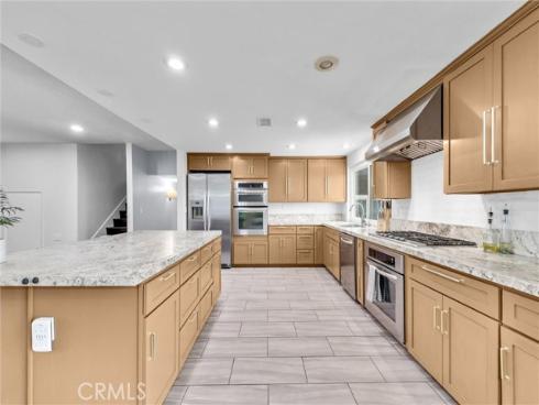 745 E Barkley Avenue, Orange, CA