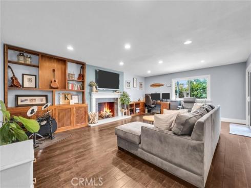 745 E Barkley Avenue, Orange, CA