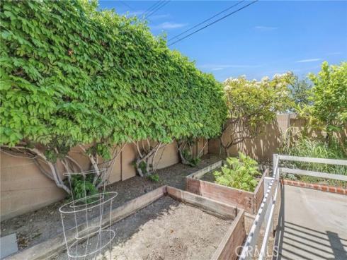 745 E Barkley Avenue, Orange, CA