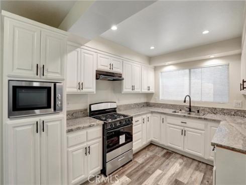 402 E Glendale Drive , Orange, CA