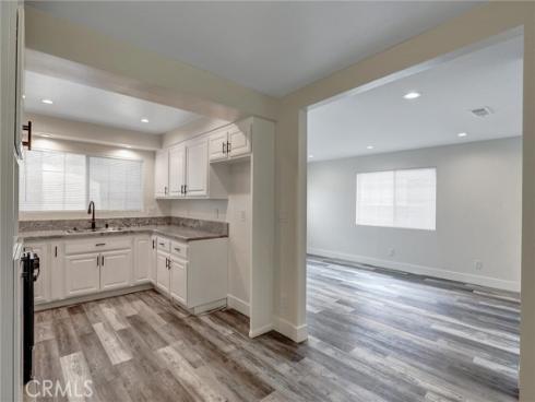 402 E Glendale Drive , Orange, CA