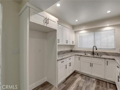 402 E Glendale Drive , Orange, CA