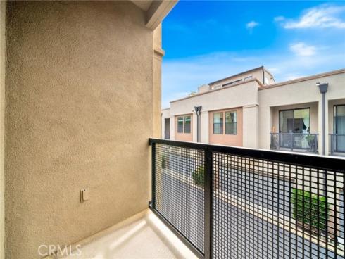 563 W Maple   Avenue, Orange, CA