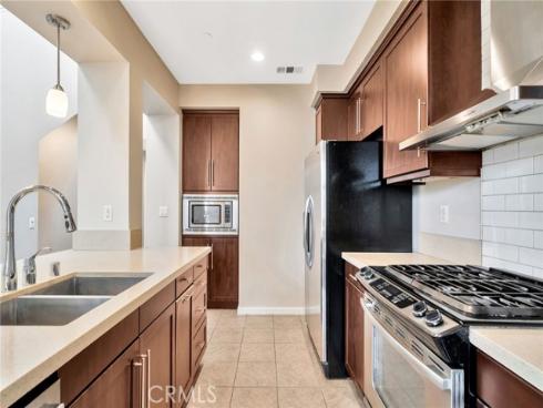 563 W Maple   Avenue, Orange, CA