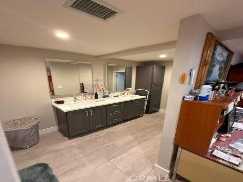 121 E Chestnut , Orange, CA
