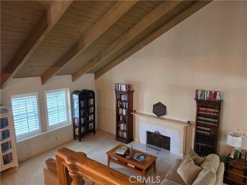 826 N Red Robin , Orange, CA