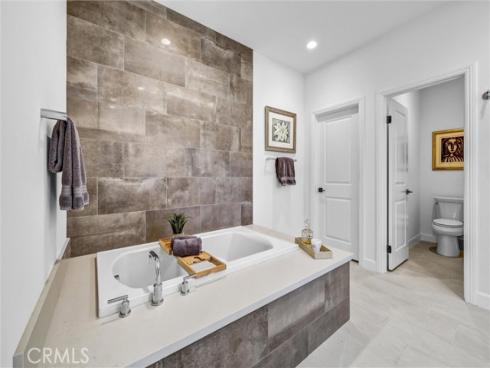 2491 N La Colina Court, Orange, CA