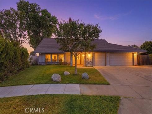 1763 N. Maplewood