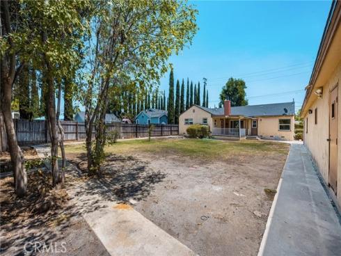 886 N Cambridge , Orange, CA