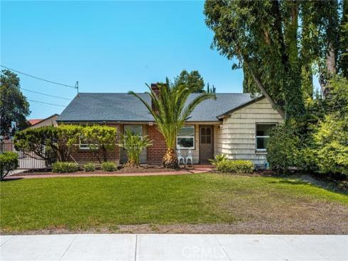 886 N Cambridge , Orange, CA