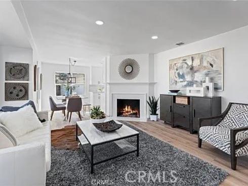 1052 W Palmyra , Orange, CA