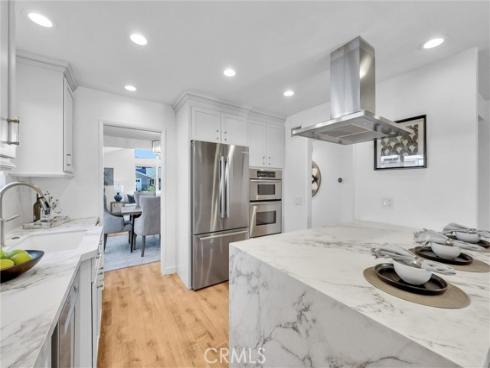 1517 E Riverview , Orange, CA