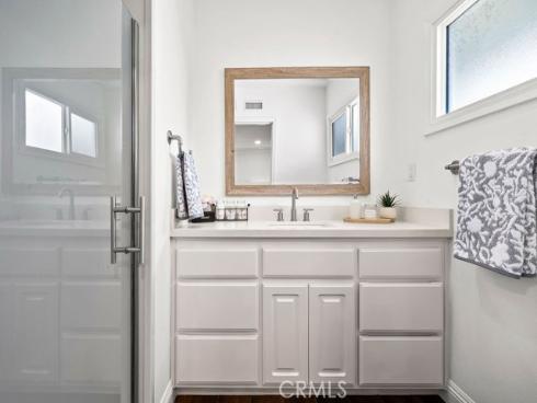 515 E Hoover , Orange, CA