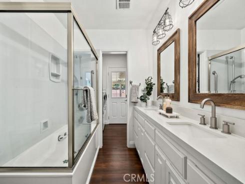 515 E Hoover , Orange, CA