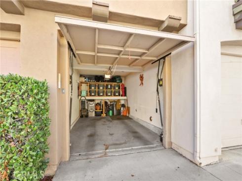 129 N Cross Creek B Road, Orange, CA
