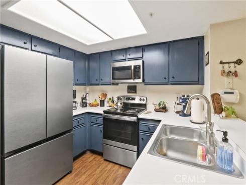 129 N Cross Creek B Road, Orange, CA