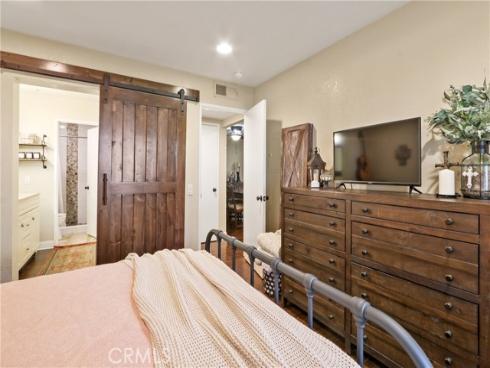 129 N Cross Creek B Road, Orange, CA