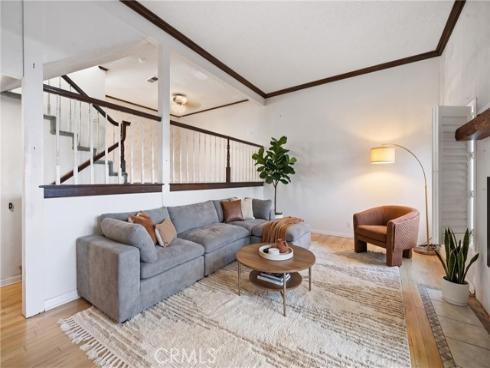 2000 W. Palmyra Avenue 7