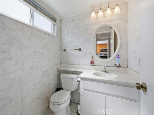 2000 W Palmyra 7 Avenue, Orange, CA