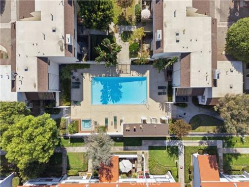 2000 W Palmyra 7 Avenue, Orange, CA