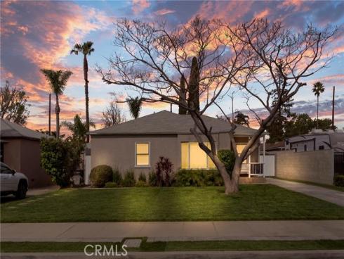 1127 Acacia , Orange, CA