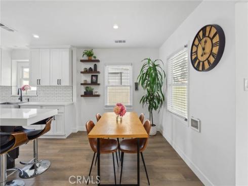 1127 Acacia , Orange, CA