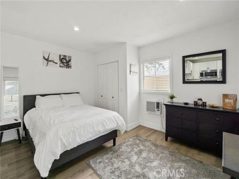 1127 Acacia , Orange, CA