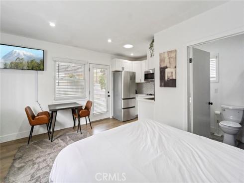 1127 Acacia , Orange, CA
