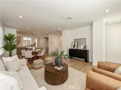 2870 N Glassell , Orange, CA