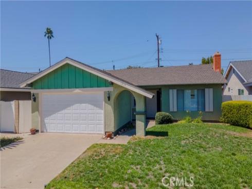 1215 E. Mardell