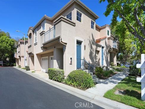 114 Byrnes , Placentia, CA