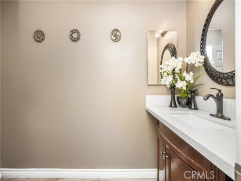 253 E Santa Fe Court, Placentia, CA