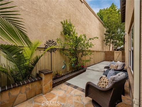 253 E Santa Fe Court, Placentia, CA