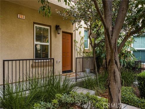 253 E Santa Fe Court, Placentia, CA