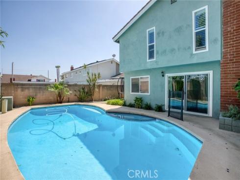 1618 Salmon River , Placentia, CA