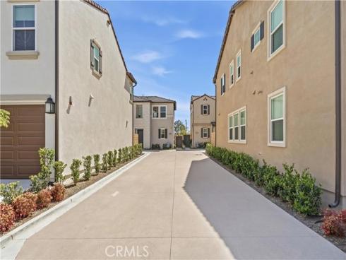 575 Patten Avenue , Placentia, CA