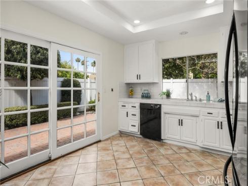 618  Mount Vernon  , Placentia, CA