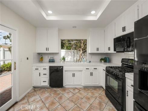618  Mount Vernon  , Placentia, CA