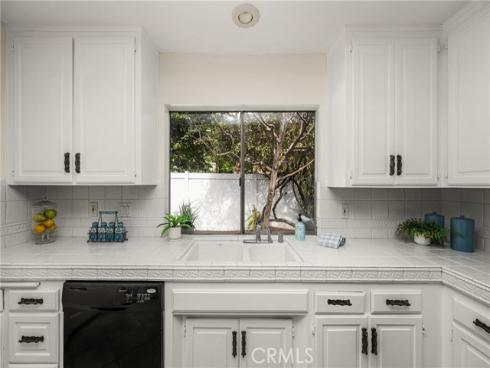 618  Mount Vernon  , Placentia, CA