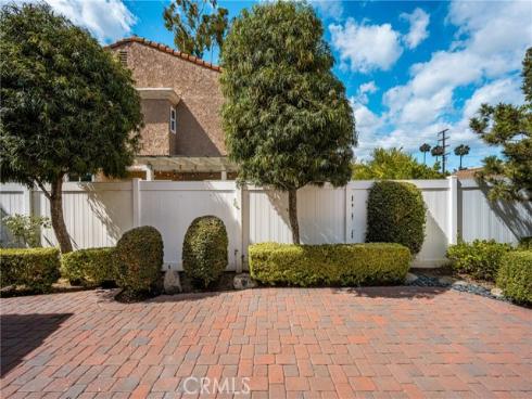 618  Mount Vernon  , Placentia, CA