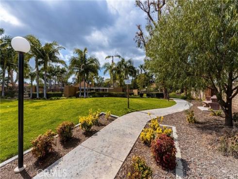 618  Mount Vernon  , Placentia, CA