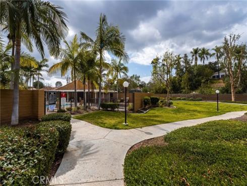 618  Mount Vernon  , Placentia, CA