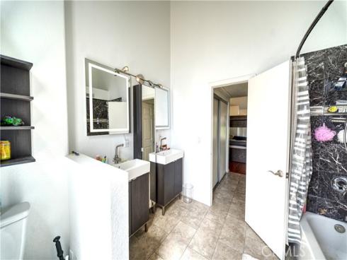 2017 Orchard 12B , Placentia, CA