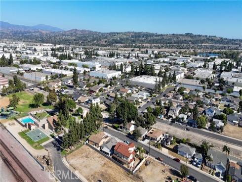 1664 Oak , Placentia, CA