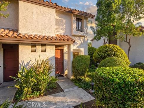 122  Kauai  , Placentia, CA