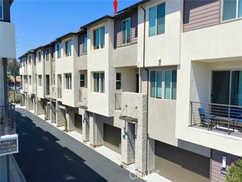 1975  Avenida Del Sol  , Placentia, CA