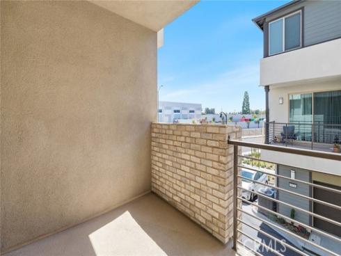 1975  Avenida Del Sol  , Placentia, CA