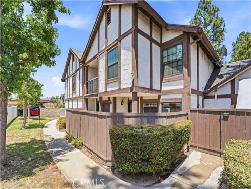 1501 Canterbury 19-C , Placentia, CA